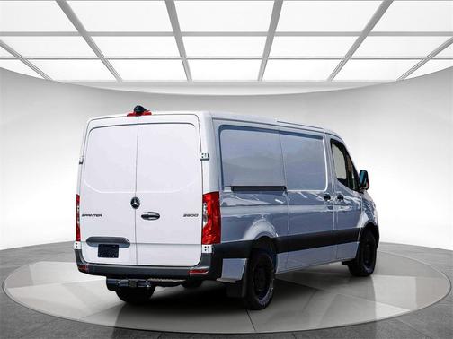 2025 Mercedes-Benz Sprinter 2500 Standard Roof