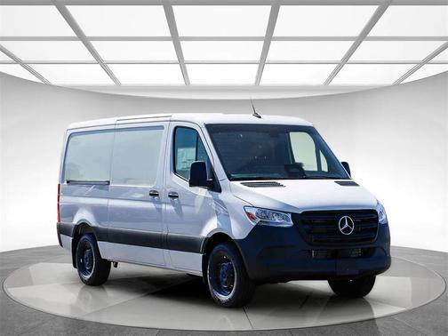 2025 Mercedes-Benz Sprinter 2500 Standard Roof