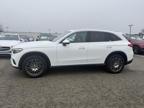 2025 Mercedes-Benz GLC 300 Base