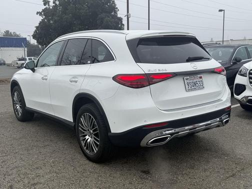 2025 Mercedes-Benz GLC 300 Base