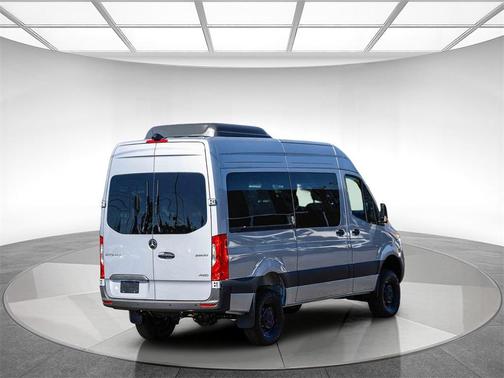 2025 Mercedes-Benz Sprinter 2500 Standard Roof