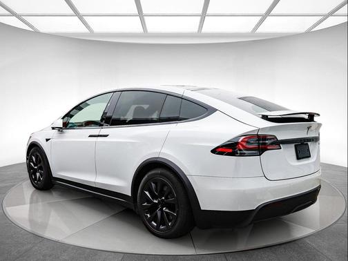 2023 Tesla Model X Base