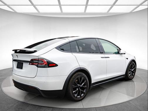 2023 Tesla Model X Base