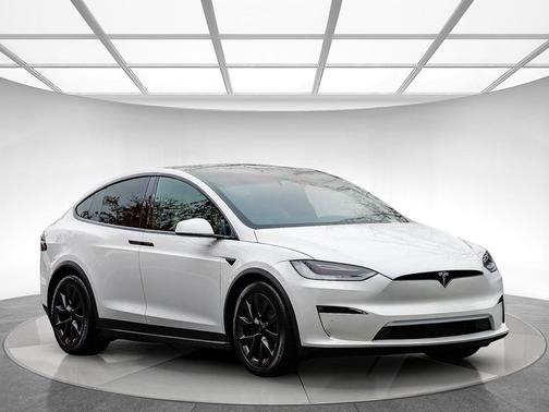 2023 Tesla Model X Base