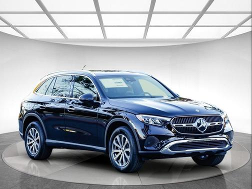 2026 Mercedes-Benz GLC 300 4MATIC