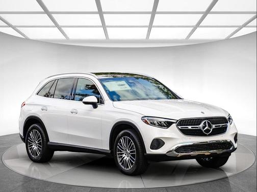 2026 Mercedes-Benz GLC 300 Base