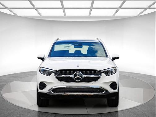 2026 Mercedes-Benz GLC 300 Base