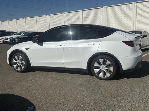 2023 Tesla Model Y Long Range Dual Motor All-Wheel Drive