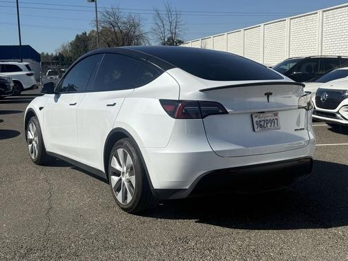 2023 Tesla Model Y Long Range Dual Motor All-Wheel Drive