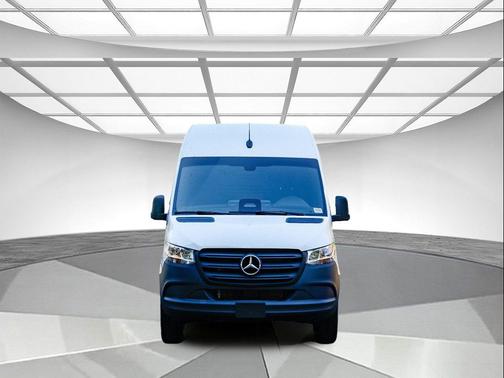 2026 Mercedes-Benz Sprinter 2500 High Roof