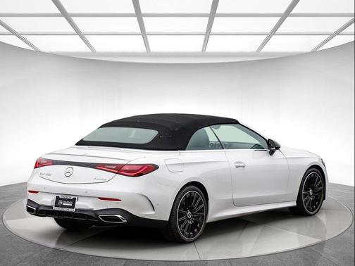 2026 Mercedes-Benz CLE 300 4MATIC Cabriolet