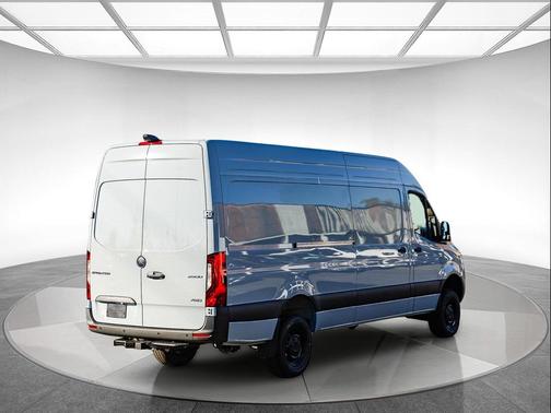 2026 Mercedes-Benz Sprinter 2500 High Roof