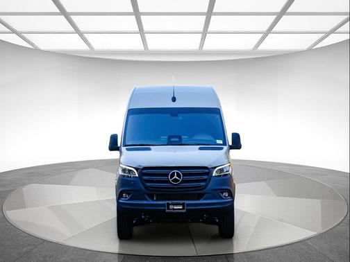 2026 Mercedes-Benz Sprinter 2500 High Roof