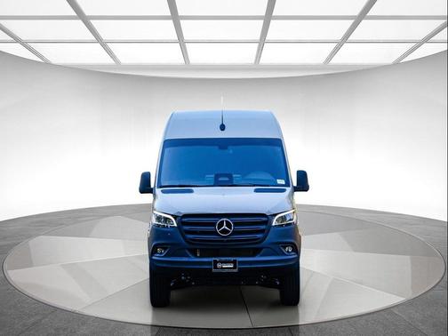 2026 Mercedes-Benz Sprinter 2500 High Roof