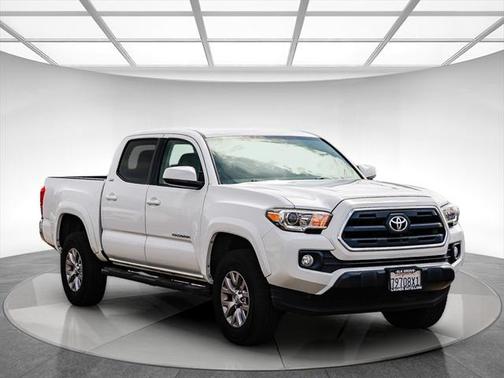 2016 Toyota Tacoma SR5