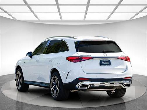 2025 Mercedes-Benz GLC 350e Base
