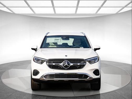 2026 Mercedes-Benz GLC 300 Base