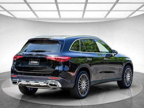2025 Mercedes-Benz GLC 300 Base