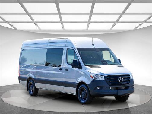 2025 Mercedes-Benz Sprinter 2500 High Roof