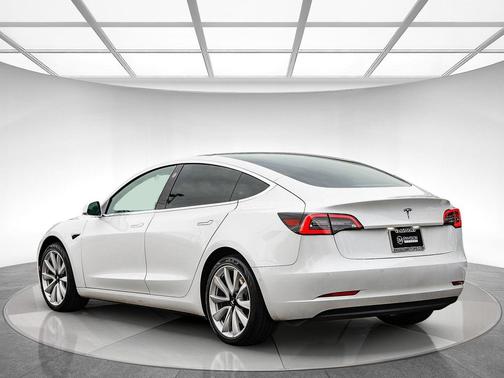 2020 Tesla Model 3 Standard Range