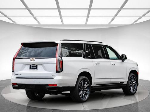 2024 Cadillac Escalade ESV Sport Platinum