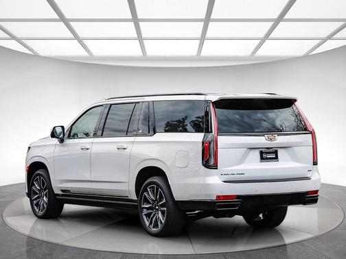 2024 Cadillac Escalade ESV Sport Platinum