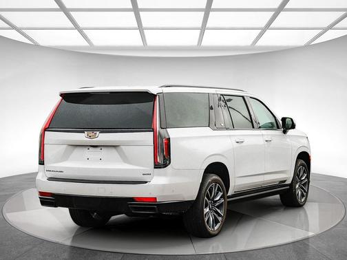 2024 Cadillac Escalade ESV Sport Platinum