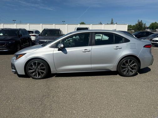 2020 Toyota Corolla SE