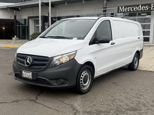 2022 Mercedes-Benz Metris Base