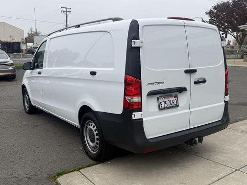 2022 Mercedes-Benz Metris Base