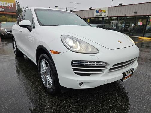 2014 Porsche Cayenne Platinum Edition