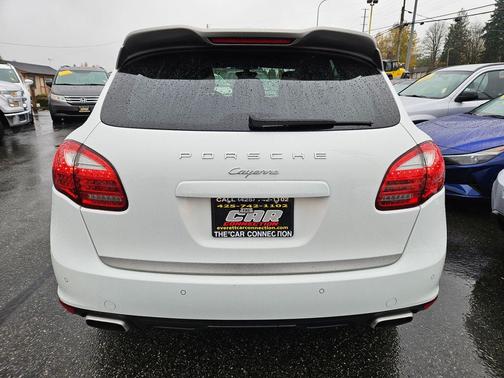 2014 Porsche Cayenne Platinum Edition