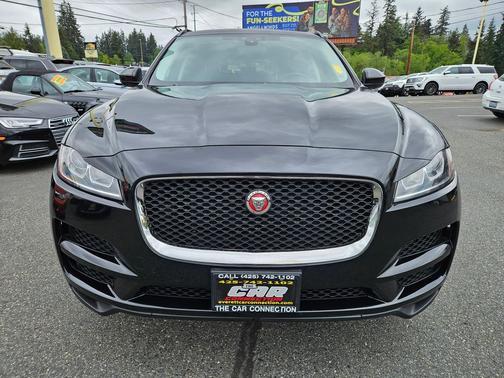 Dark Sapphire Metallic 2017 Jaguar F-PACE 35t Premium