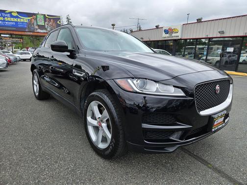 Dark Sapphire Metallic 2017 Jaguar F-PACE 35t Premium