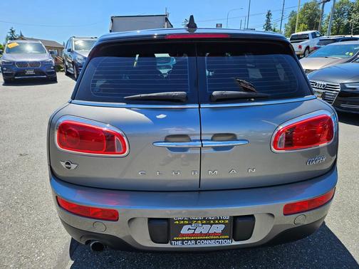 Melting Silver Metallic 2017 MINI Clubman Cooper