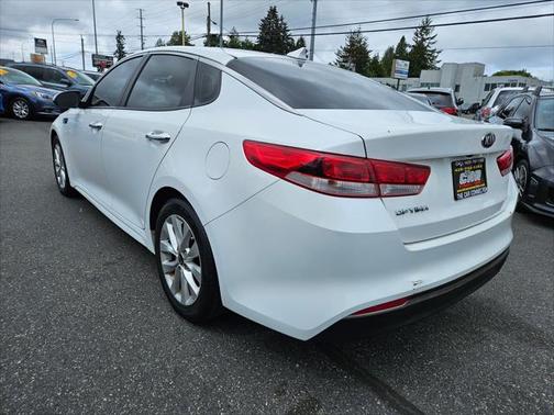 2017 Kia Optima LX