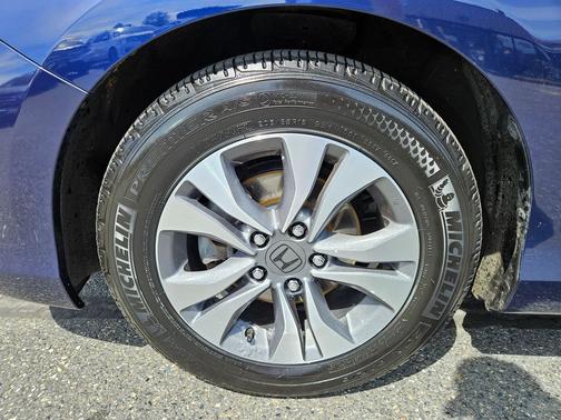 Obsidian Blue Pearl 2013 Honda Accord LX