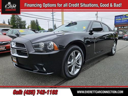 Pitch Black 2014 Dodge Charger R/T