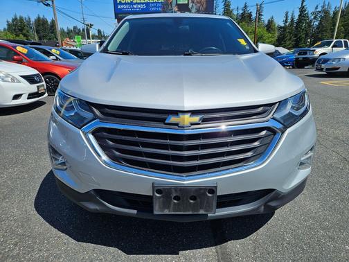 Silver Ice Metallic 2018 Chevrolet Equinox LT