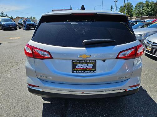 Silver Ice Metallic 2018 Chevrolet Equinox LT