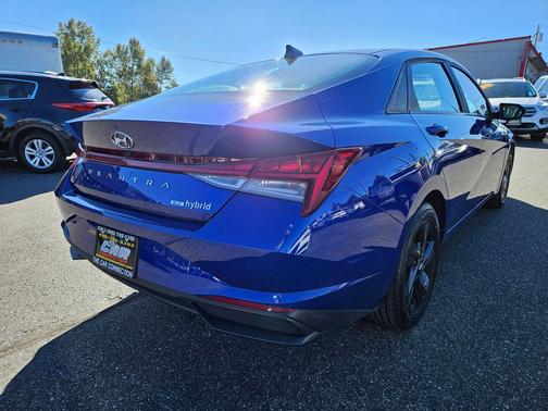 2023 Hyundai ELANTRA HEV Blue
