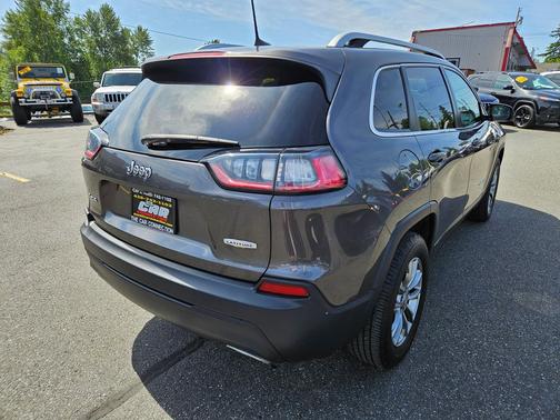 Granite Crystal Metallic Clearcoat 2019 Jeep Cherokee Latitude Plus