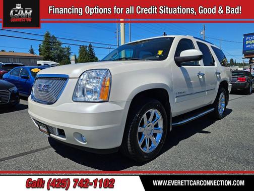 White Diamond Tricoat 2009 GMC Yukon Denali
