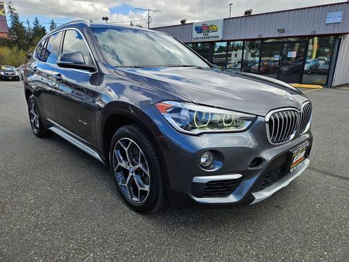 Mineral Gray Metallic 2017 BMW X1 xDrive 28i