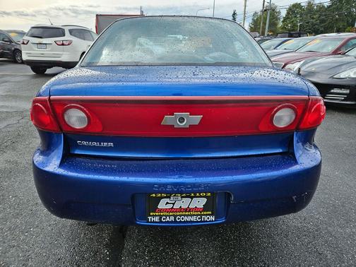 2004 Chevrolet Cavalier Base
