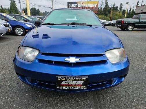 2004 Chevrolet Cavalier Base