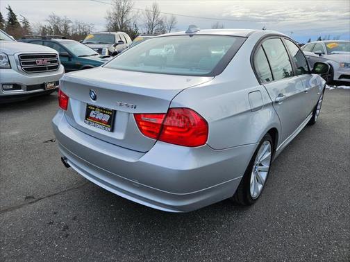 2011 BMW 328 328i
