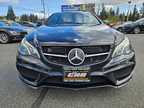 Obsidian Black Metallic 2016 Mercedes-Benz E-Class 4MATIC