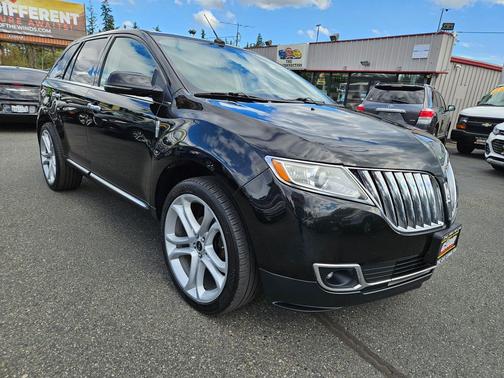 2013 Lincoln MKX Base