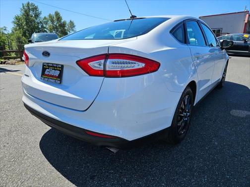2014 Ford Fusion S